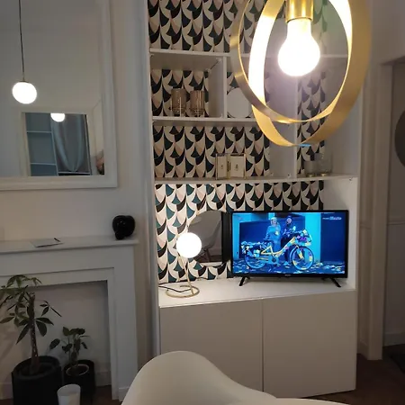 Plein Centre De Avec Balcon شقة