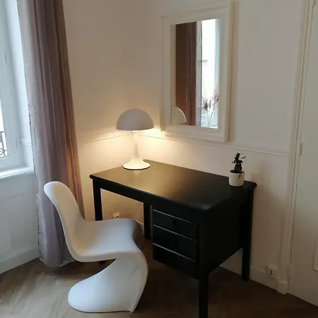 Plein Centre De Avec Balcon *